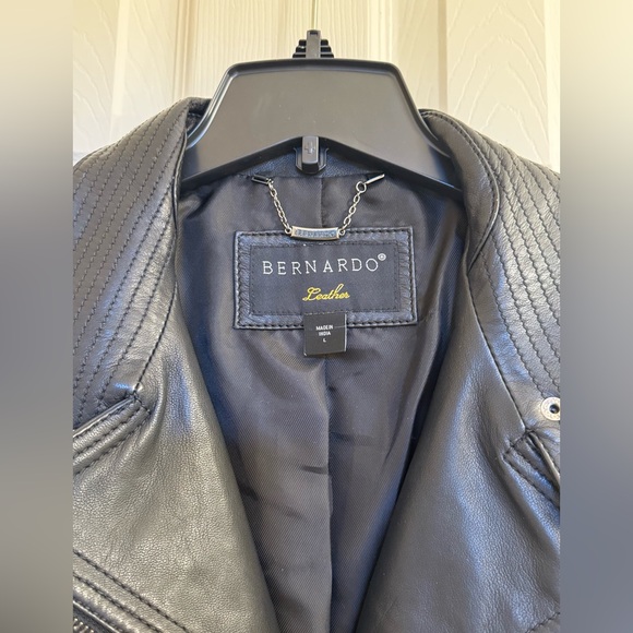 Brand New Women's Black Leather Moto Jacket - Picture 4 of 12